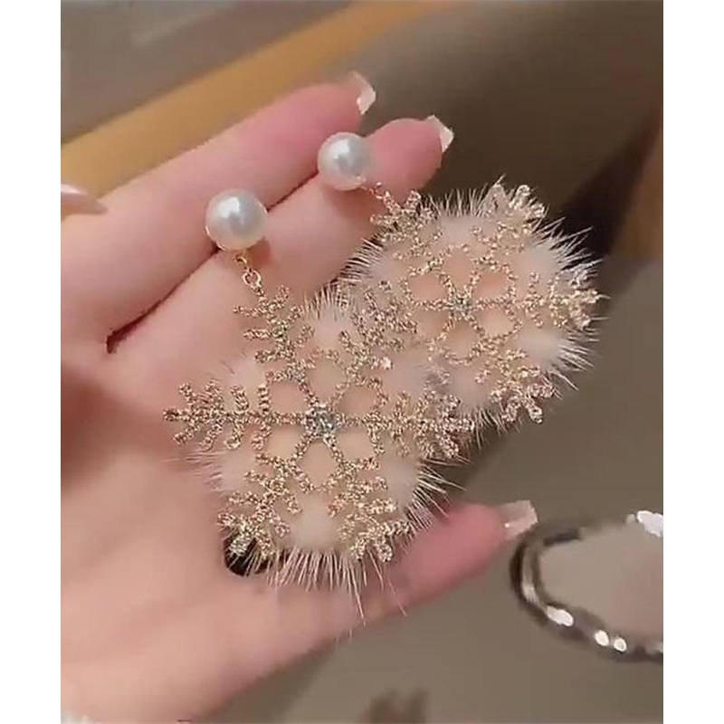 Modern White Copper Alloy Snowflake Fuzzy Fur Fluffy Drop Earrings