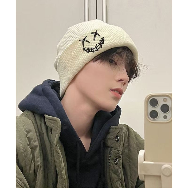 Stylish White Embroideried Cotton Knit Men Bonnie Hat