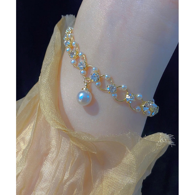 Stylish Gold Copper Alloy Zircon Pearl Charm Bracelet