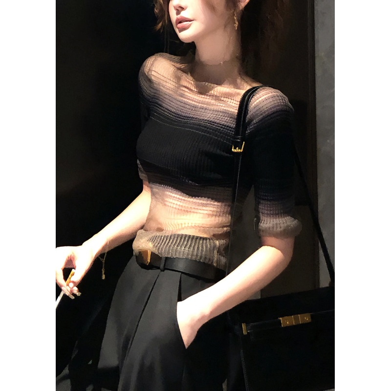 Slim Fit Black Gradient Color Turtleneck Tulle Knit T Shirt Half Sleeve