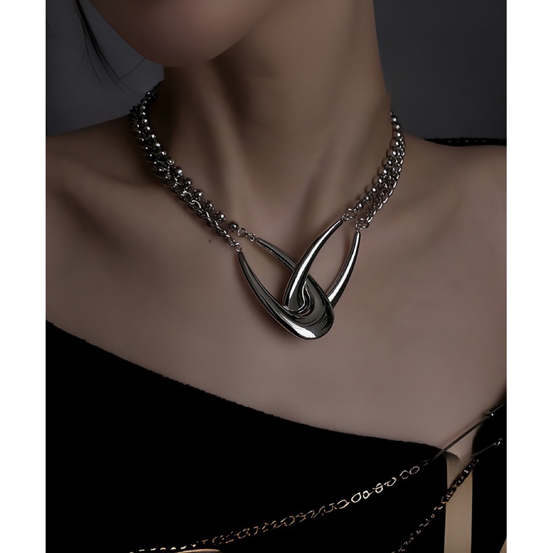 Original Design Metal Asymmetrical Chain Necklace
