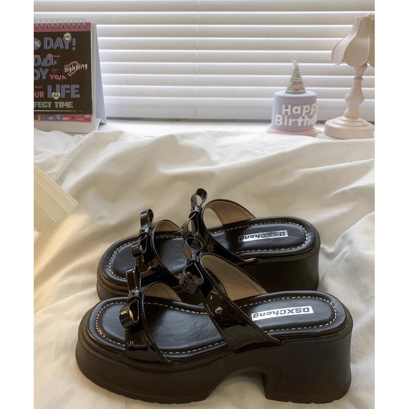 Black Bow Splicing Stylish Faux Leather Chunky Slide Sandals