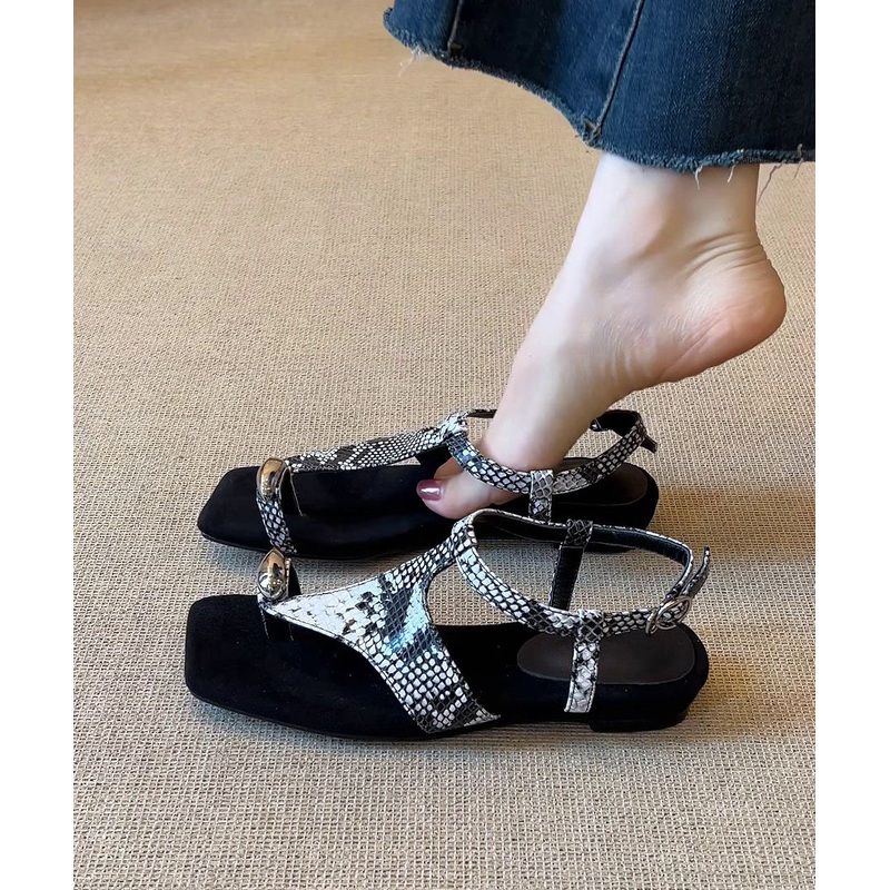 Fashion Black Faux Leather Flip Flops Flat Sandals Splicing