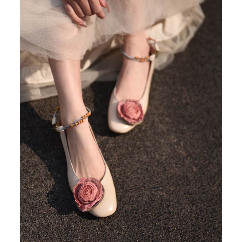 Beige Cowhide Leather Classy Splicing Floral Flat Feet Shoes