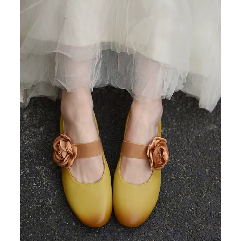 Yellow Sheepskin Fine Splicing Floral Flat Shoes For Women