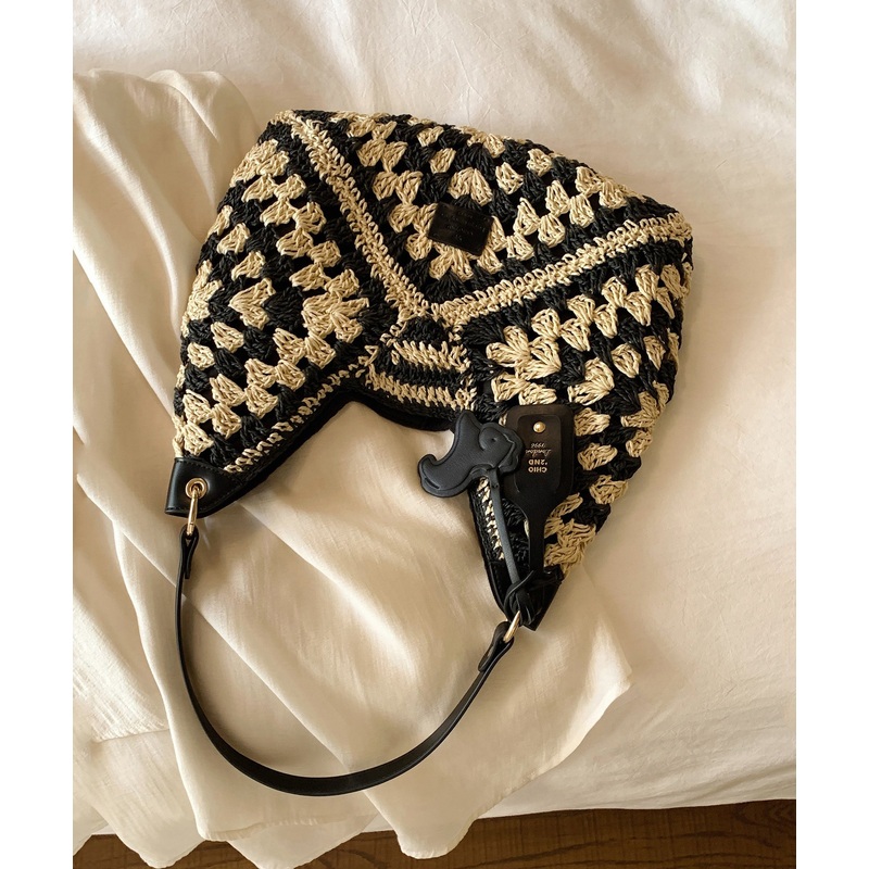 2025 New Color Blocking Woven Shoulder Bag