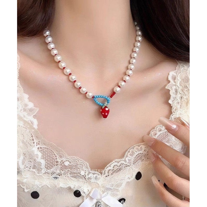 Cute White Alloy Strawberries Pearl Princess Necklace