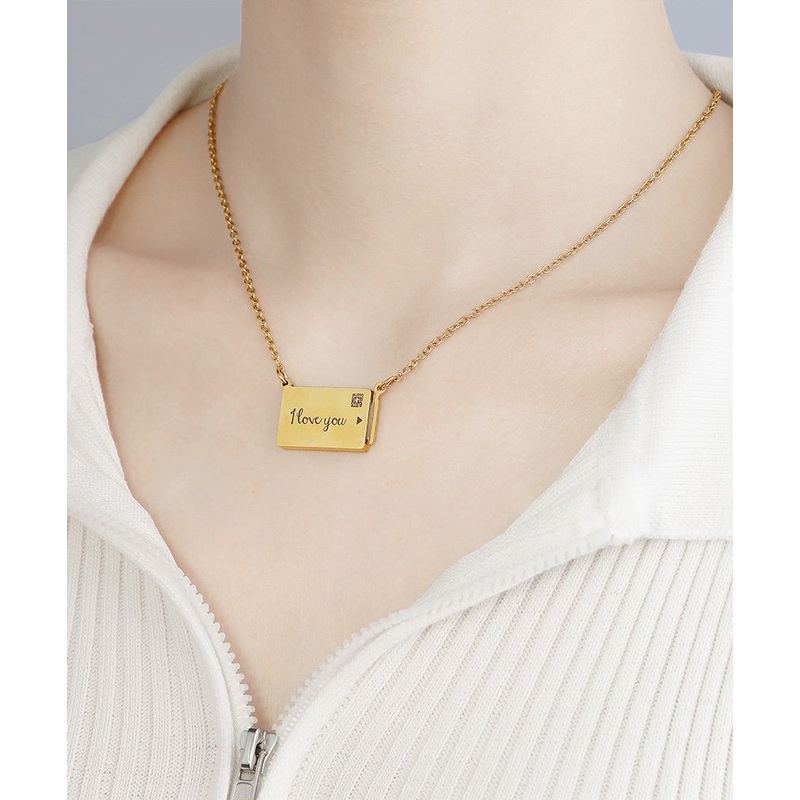 Novelty Gold Stainless Steel Graphic Pulling Type Pendant Necklace