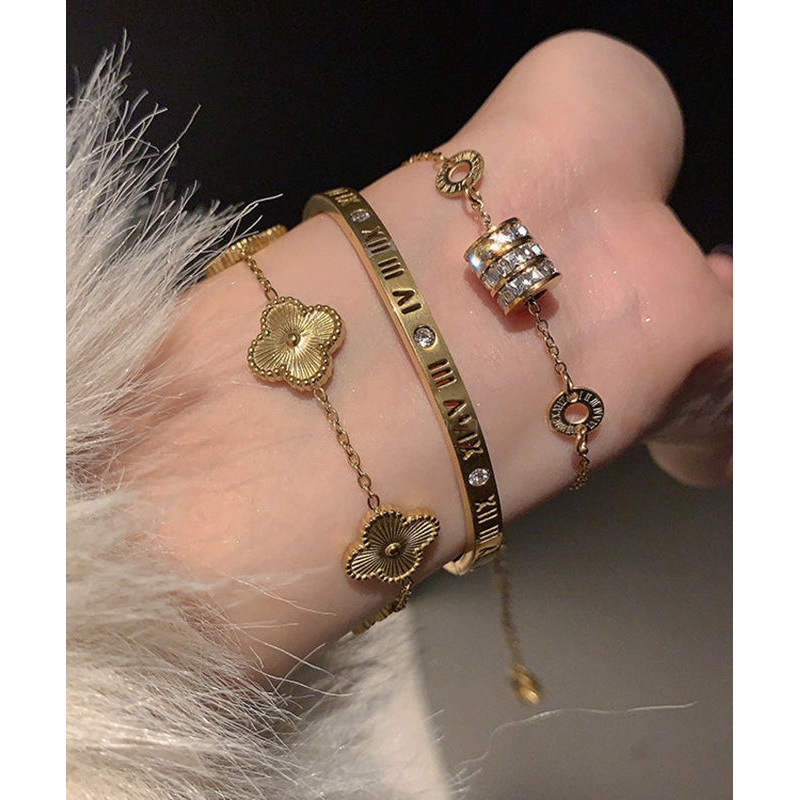Vogue Gold Stainless Steel Alloy Zircon Graphic Four Leaf Clover Charm Bracelet Three-Piece Set