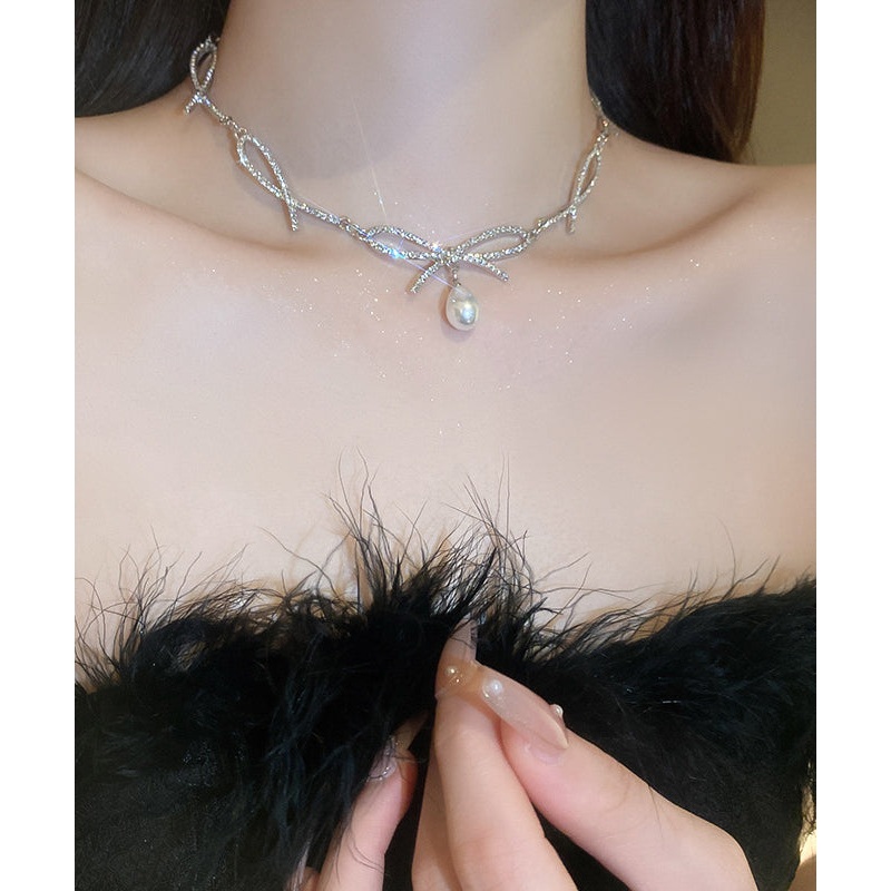 Chic Silk Alloy Zircon Bow Pearl Pendant Necklace