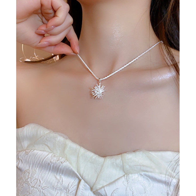 Original Design Silk Copper Zircon Fireworks Pendant Necklace
