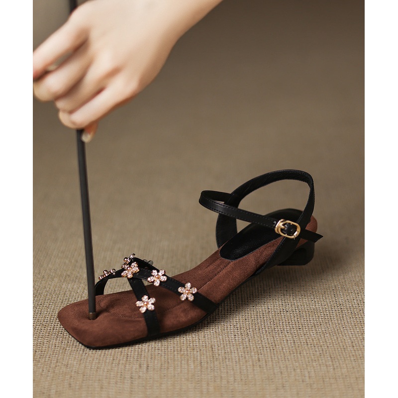 Black Cowhide Leather Comfortable Splicing Zircon Sandals