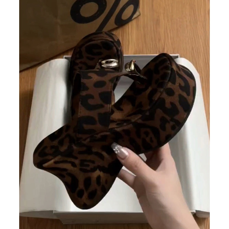 European Snd American Style Leopard Wedge Heels Flip Flops
